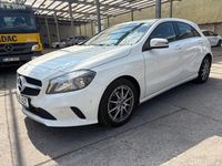 Gebraucht Mercedes A180 122 PS (89 kW) 2017 Weiß Limousine