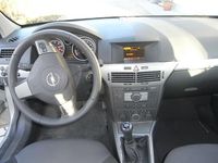 Gebraucht Opel Astra Edition 90 PS (66 kW) 2006 Grau Kombi