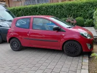 Gebraucht Renault Twingo 75 PS (55 kW) 2011 Rot Kleinwagen