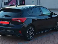 Używany Ford Focus ST-Line 125 KM (91 kW) 2018 Czarny Sedan/Limuzyna