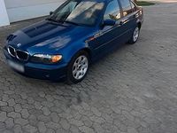 Gebraucht BMW 318 136 PS (100 kW) 2002 Blau Limousine