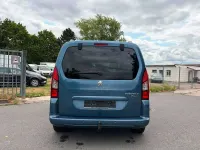 Gebraucht Peugeot Partner Tepee Allure 120 PS (88 kW) 2013 Blau kyanos Van / Kleinbus
