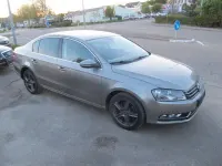 Gebraucht VW Passat 140 PS (102 kW) 2012 Grau Limousine