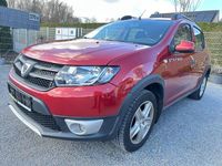 Gebraucht Dacia Sandero Prestige 90 PS (66 kW) 2016 Rot Limousine