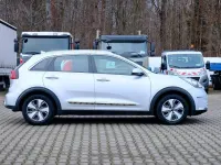 Gebraucht Kia Niro Vision 105 PS (77 kW) 2019 Silber SUV