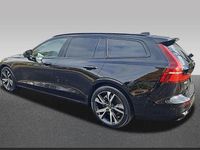 Gebraucht Volvo V60 Plus 197 PS (144 kW) 2025 Schwarz Kombi