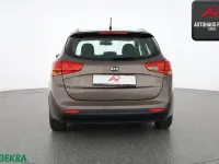Gebraucht Kia Ceed Sportswagon 99 PS (72 kW) 2012 Sandbeige Kombi
