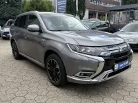 Gebraucht Mitsubishi Outlander P-HEV Plus 135 PS (99 kW) 2019 Platinum grau SUV