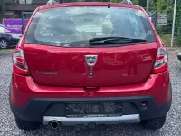 Gebraucht Dacia Sandero Stepway 84 PS (61 kW) 2011 Rot Limousine