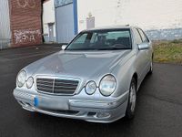 Gebraucht Mercedes E320 197 PS (144 kW) 2000 Silber Limousine