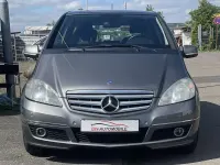 Gebraucht Mercedes A160 95 PS (69 kW) 2009 Mountaingrau  met. Kleinwagen