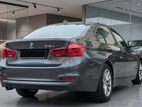 Gebraucht BMW 318 Advantage 150 PS (110 kW) 2015 Grau Limousine
