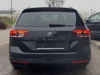 Gebraucht VW Passat 122 PS (89 kW) 2021 Grau Kombi
