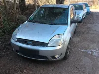 Usata Ford Fiesta 70 CV (51 kW) 2001 Grigio Utilitaria