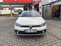 Gebraucht VW Polo Life 80 PS (58 kW) 2024 Ascotgrau Kleinwagen