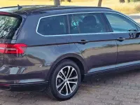 Gebraucht VW Passat 150 PS (110 kW) 2018 Grau Kombi