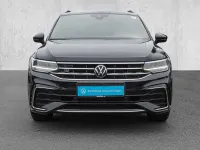 Gebraucht VW Tiguan R-line 150 PS (110 kW) 2024 Deep black perleffekt (metallic) SUV