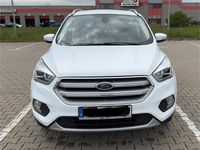 Gebraucht Ford Kuga 120 PS (88 kW) 2018 Weiß SUV