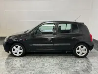 Gebraucht Renault Clio II Authentique 75 PS (55 kW) 2003 Schwarz Limousine