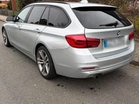 Gebraucht BMW 318 150 PS (110 kW) 2017 Silber Kombi