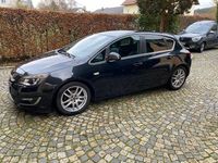 Gebraucht Opel Astra Edition 140 PS (102 kW) 2014 Schwarz Limousine