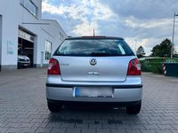 Gebraucht VW Polo 54 PS (39 kW) 2003 Silber Coupé