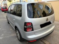 Gebraucht VW Touran 140 PS (102 kW) 2007 Silber Van / Kleinbus