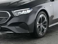 Gebraucht Mercedes E300 Avantgarde 313 PS (230 kW) 2025 Grau Kombi