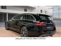 Gebraucht Mercedes E300 306 PS (225 kW) 2022 Schwarz/baltic black (metallic) Kombi