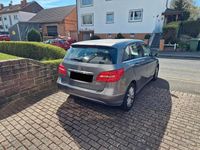 Gebraucht Mercedes B180 122 PS (89 kW) 2013 Van / Kleinbus