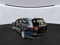 Gebraucht VW Passat Elegance 200 PS (147 kW) 2023 Grau Kombi