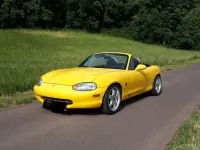 Gebraucht Mazda MX5 110 PS (80 kW) 2000 Gelb Cabrio