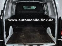 Używany Opel Combo Edition 102 KM (75 kW) 2022 Biały Minivan