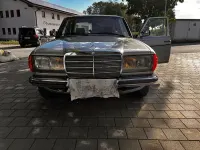 Gebraucht Mercedes 230 136 PS (100 kW) 1982 Silber Limousine