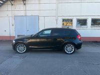 Gebraucht BMW 116 122 PS (89 kW) 2010 Schwarz Kleinwagen