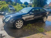 Gebraucht Mercedes C220 150 PS (110 kW) 2006 Schwarz Coupé