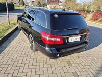 Gebraucht Mercedes E220 170 PS (125 kW) 2012 Schwarz Kombi