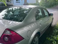 Gebraucht Ford Mondeo 140 PS (102 kW) 2003 Silber Kleinwagen