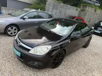 Gebraucht Opel Astra Cabriolet Cosmo 140 PS (102 kW) 2007 Saphirschwarz mi2 Cabrio
