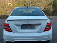 Gebraucht Mercedes C250 AMG line 204 PS (150 kW) 2014 Weiß Limousine