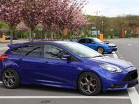 Gebraucht Ford Focus ST 250 PS (183 kW) 2012 Blau Limousine