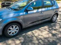 Używany Kia Ceed 80 KM (58 kW) 2008 Niebieski Hatchback