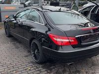 Gebraucht Mercedes E350 292 PS (214 kW) 2009 Schwarz Coupé