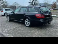 Gebraucht Mercedes E200 Avantgarde 184 PS (135 kW) 2011 Kombi
