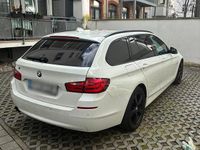 Gebraucht BMW 520 184 PS (135 kW) 2011 Weiß Kombi