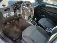 Gebraucht Opel Astra 125 PS (91 kW) 2006 Silber Limousine