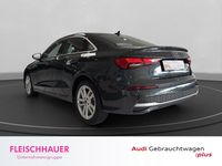 Gebraucht Audi A3 Ambiente 150 PS (110 kW) 2023 Rot Limousine