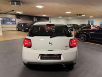 Gebraucht Citroën DS3 99 PS (72 kW) 2018 Lack weiss banquise Limousine