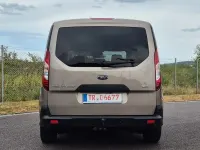 Gebraucht Ford Tourneo Trend 120 PS (88 kW) 2018 Silber Van / Kleinbus