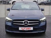 Gebraucht Mercedes B220 Progressive 190 PS (139 kW) 2019 Blau Van / Kleinbus